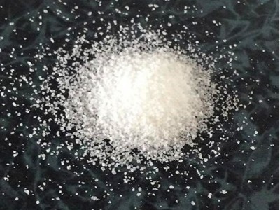 聚丙烯酰胺溶液保存時間短，遵循“即配即用”原則
